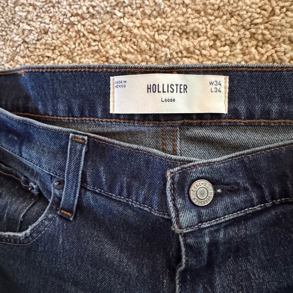Men's Hollister Loose Stretch Blue Jeans - Picture 4 of 5